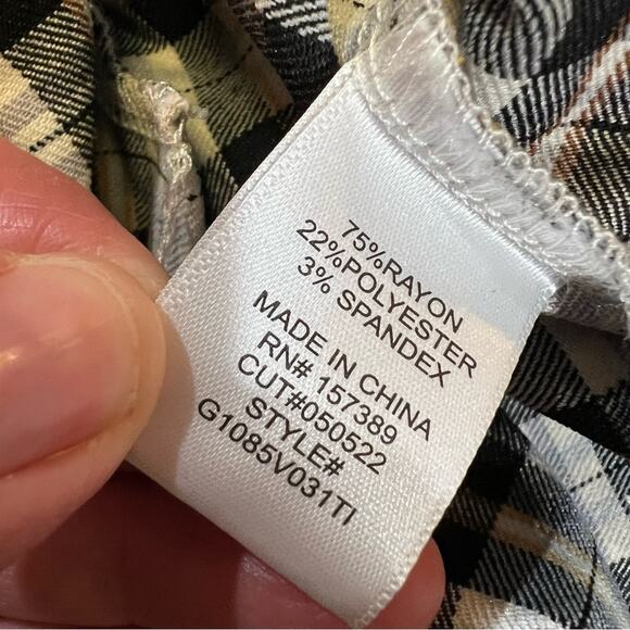 Originality NWT Pleated Plaid Skirt size M Black - Picture 5 of 9